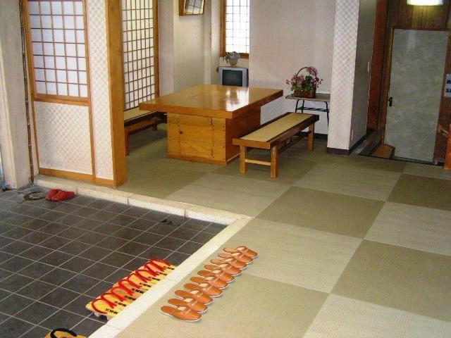 Hotel Kadoya Yamanouchi  Zewnętrze zdjęcie