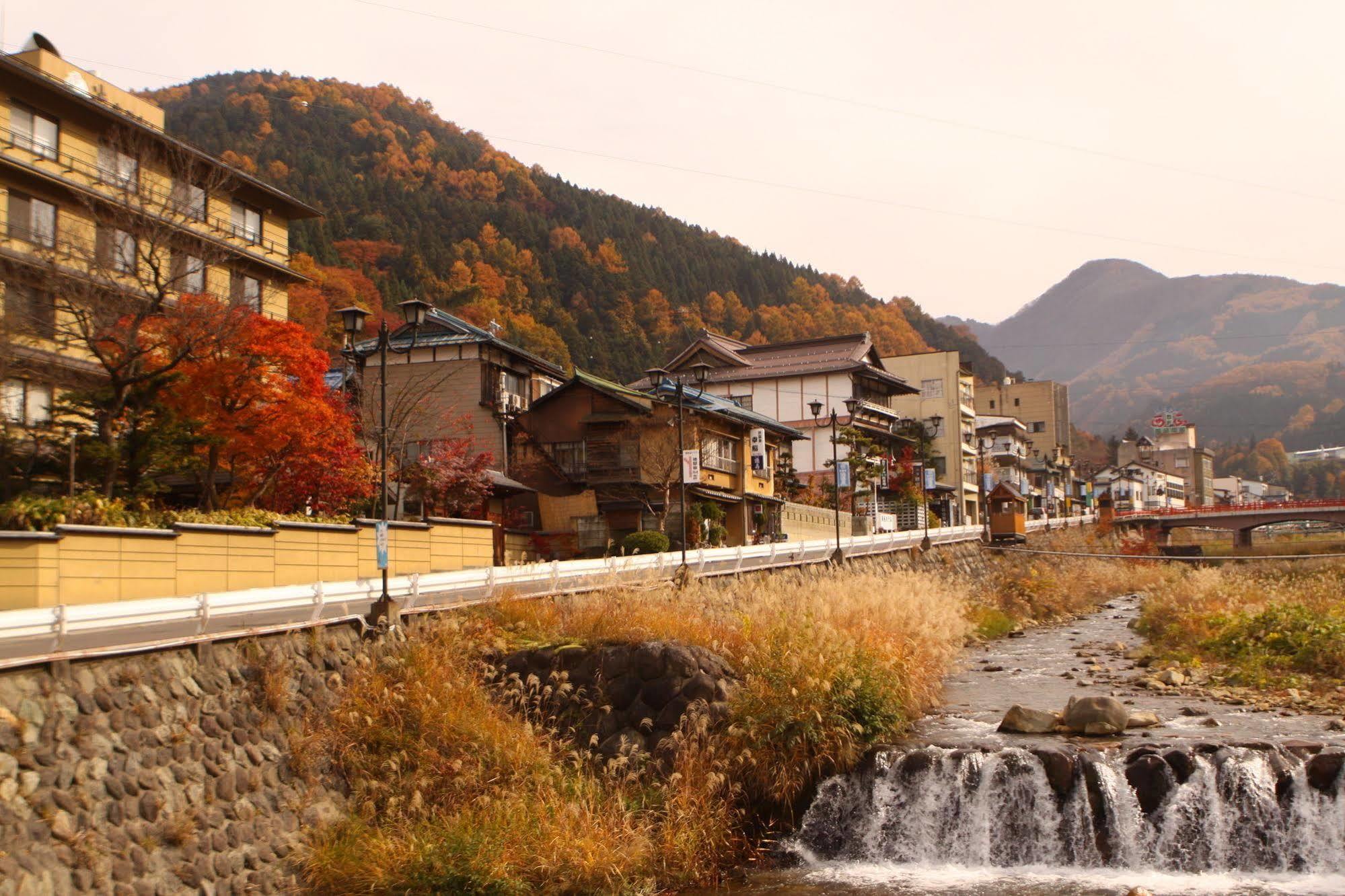 Hotel Kadoya Yamanouchi  Zewnętrze zdjęcie
